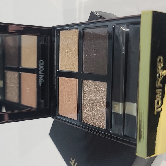 $25 Discount 😍Tom Ford ROSE QUARTZ Eye Color Quad Eyeshadow Palette ✨NEW IN BOX - Picture 10 of 10
